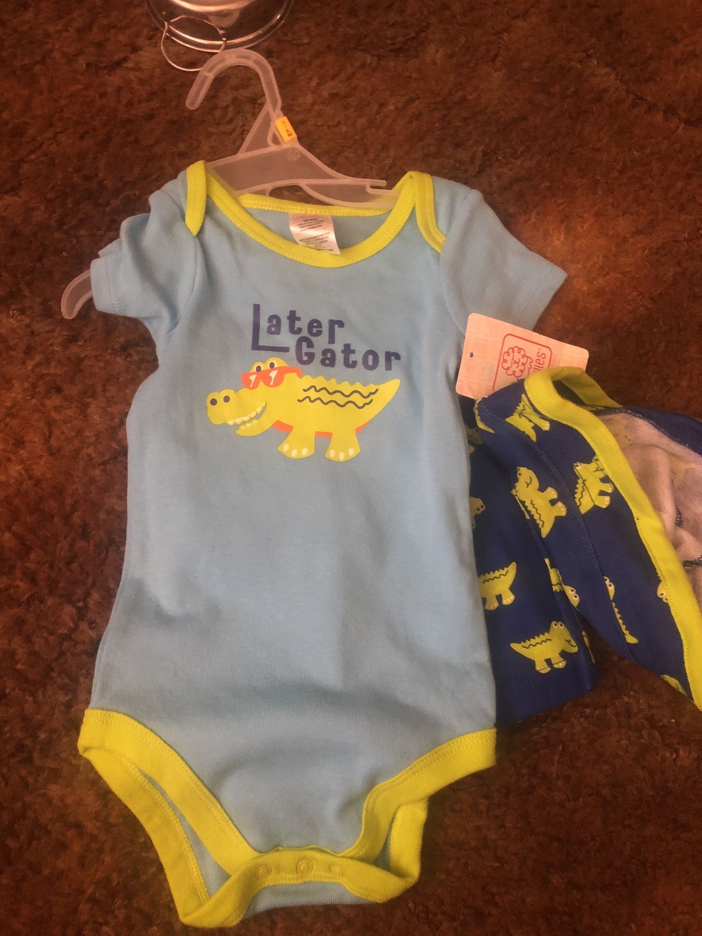 Later gator outfit 3 piece