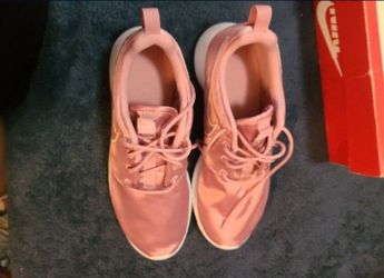 Nike Roshe 5y Pink