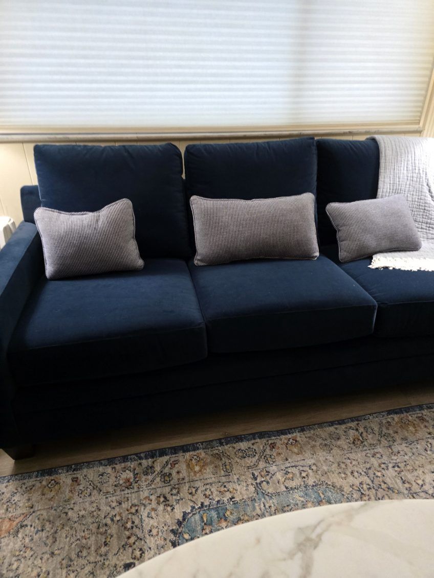 Bassett Saphire Sofa