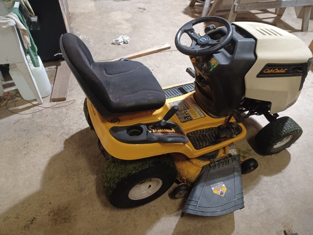 Cub Cadet Riding Lawn Mower