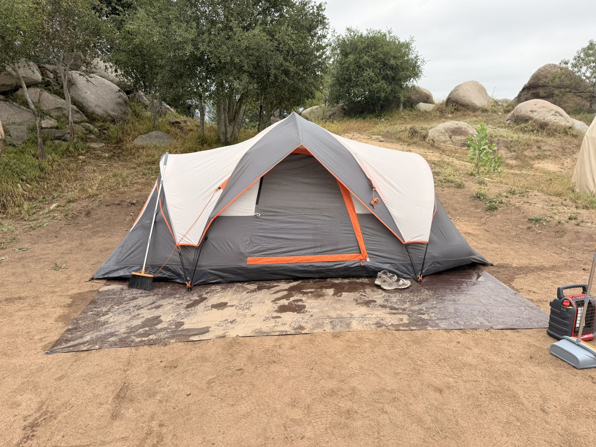 Mobihome 6-person Tent for Family Camping Quick Setup, Instant Pop Up Dome