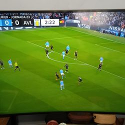 55" Curved UHD TV 