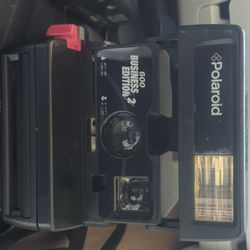 Instant film camera