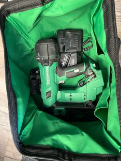 Metabo HPT MultiVolt 2-1/2-in 16-Gauge Cordless Straight Finish Nailer Battery and Charger Included