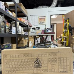 YINDIAO ZK4 Type-writer Style Mechanical Gaming Keyboard (pink)