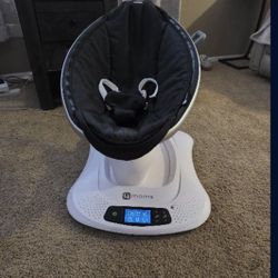 Baby Swing Mamaroo
