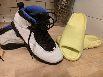 Jordan and yeezy sneaker shoe slides size 8.5 and 9 men