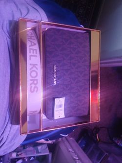 MK Purse Brand New