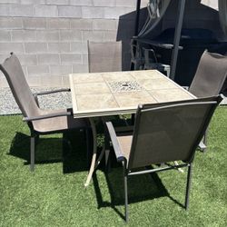 Patio Set $200