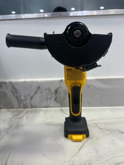 Dewalt DCG408B 20-Volt Cordless Brushless 4-1/2 in. Angle Grinder