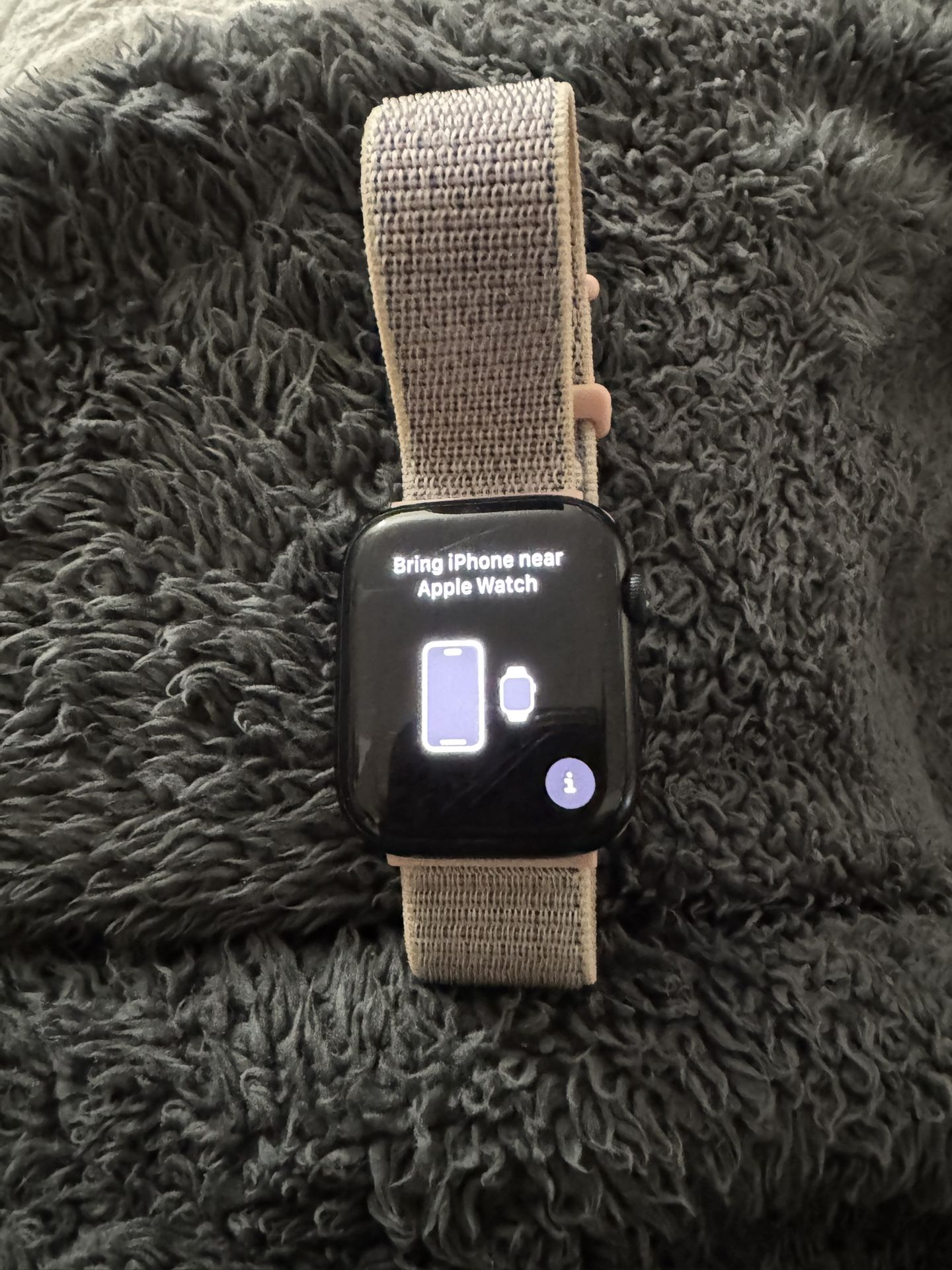 Apple Watch Series 7 45MM Screen