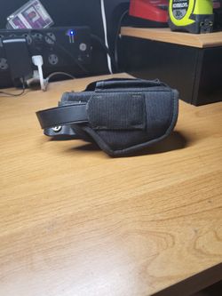 Holster holds 40 S/W Pistol