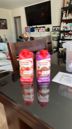 Premier protein drinks .