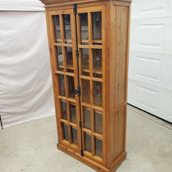 Display Cabinet  / Curio Cabinet  / Bookshelf  