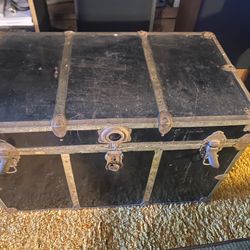 Vintage Metal Trunk
