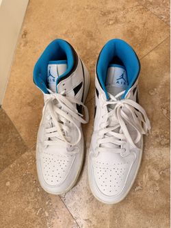 Nike sneakers man’s size 9.5