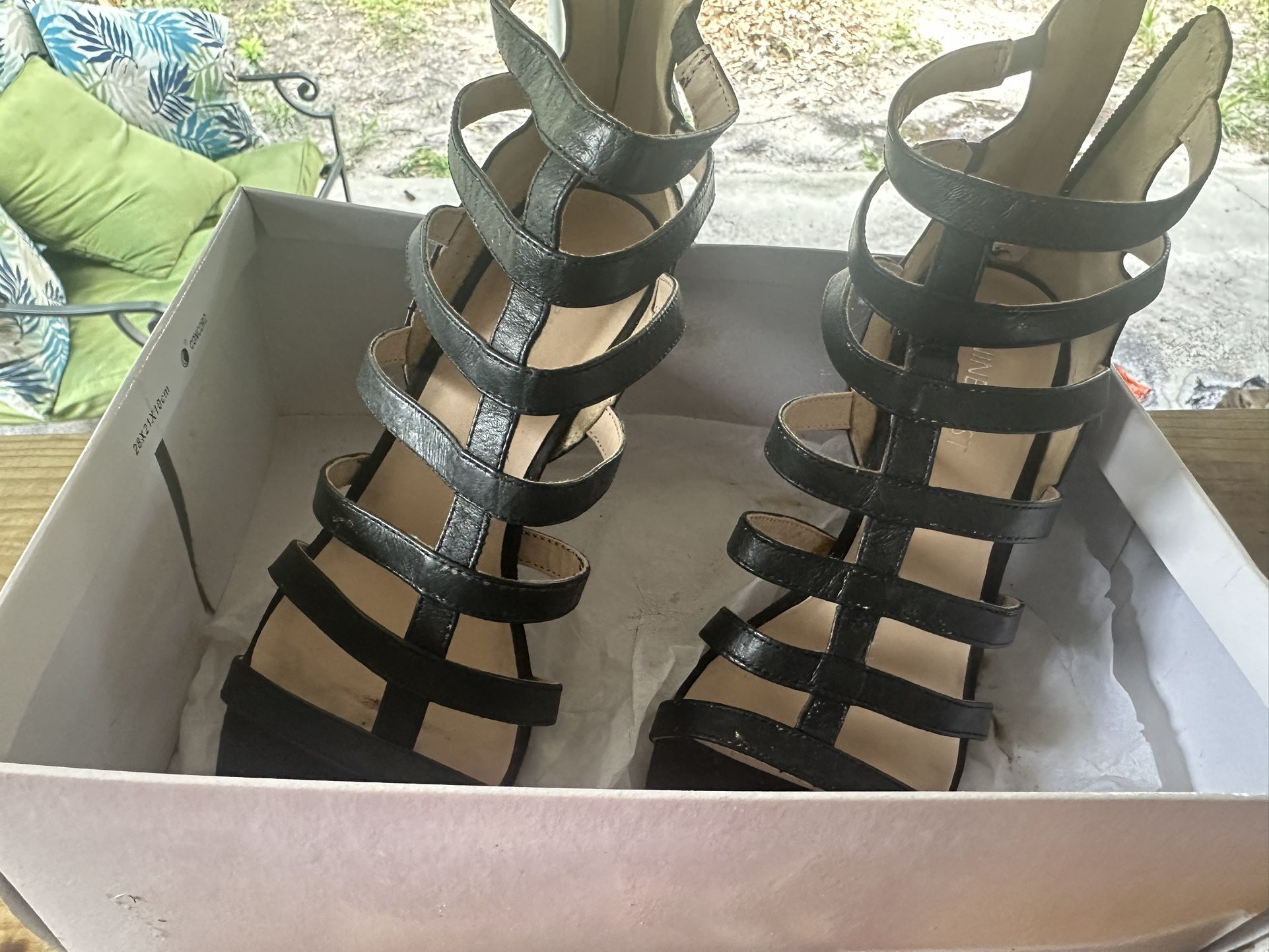 Nine West Woman’s Size 7 1/2 Heels