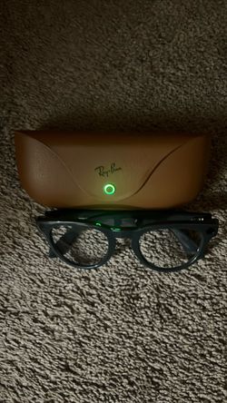 Meta glasses