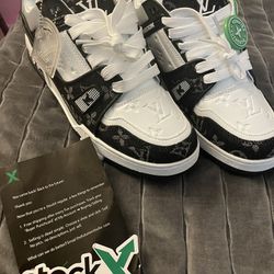 Lv Trainers Size 10