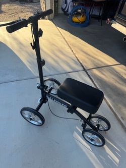 Elenka Foldable Knee Scooter (Medical)