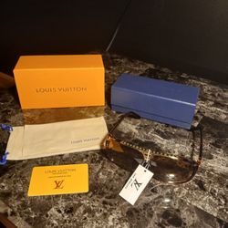Louis Vuitton Evidence Sunglasses 