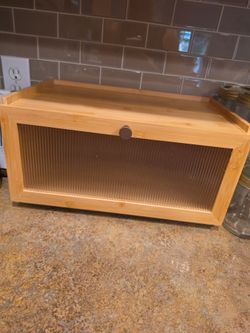 Bread holder