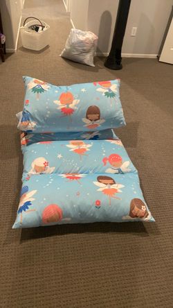 Kids lounge  bed