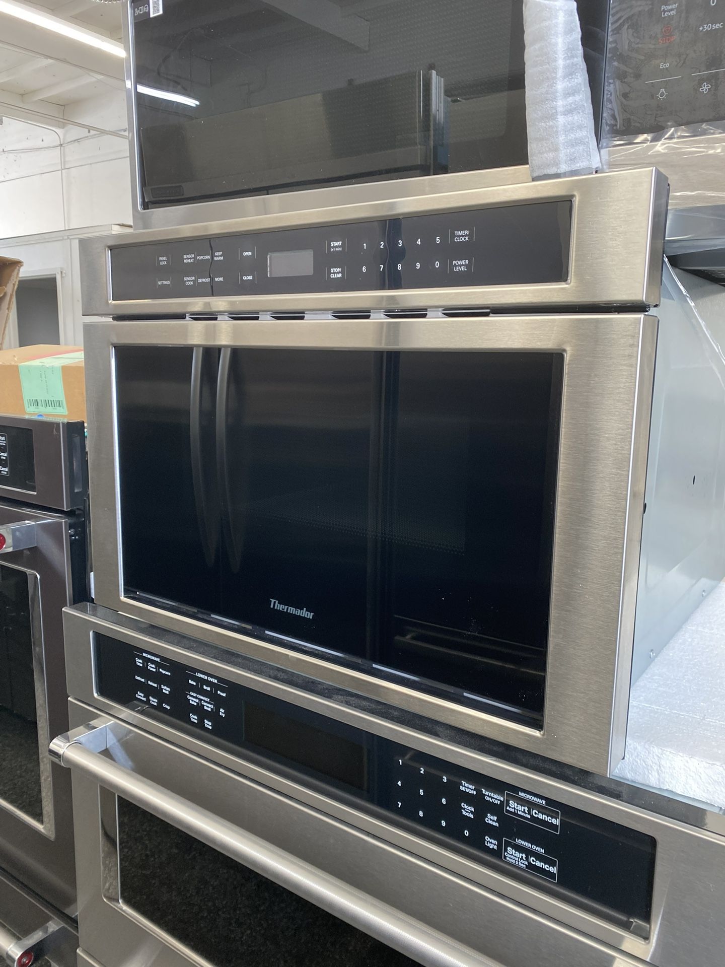 Thermador 24” Microwave Drawer