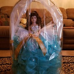 New Quince Porcelain Doll