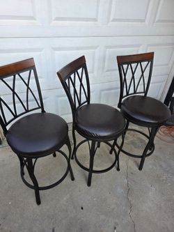 bar stool