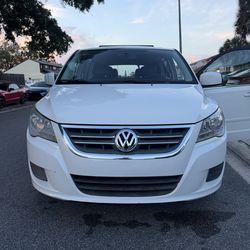 2012 Volkswagen Routan