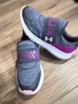 GIRL'S UNDER ARMOUR SURGE 3  RUNNING SHOES GREY PURPLE