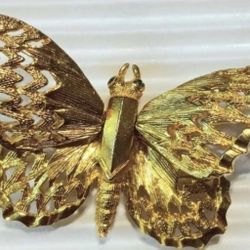 Jeanne GOLD BUTTERFLY BROOCH Spring Moveable Wings Vintage Pin