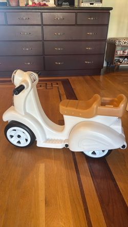 Kids Ride-On VESPA Scooter Toy