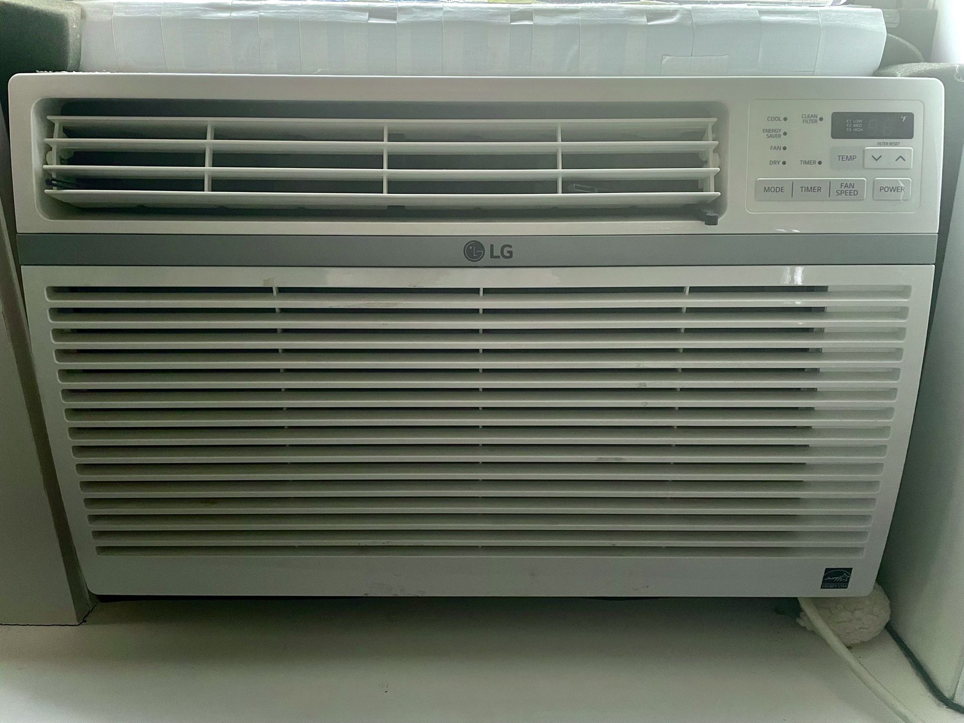 LG 10,000 BTU window AC Unit