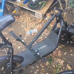 Navic Scooter