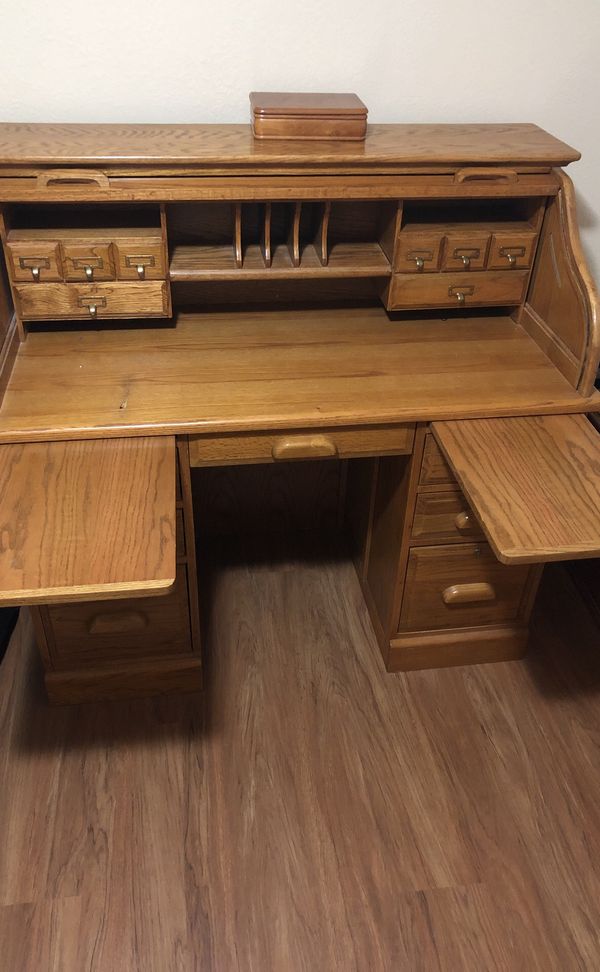 Roll top Desk!! Great condition for Sale in Phoenix, AZ OfferUp