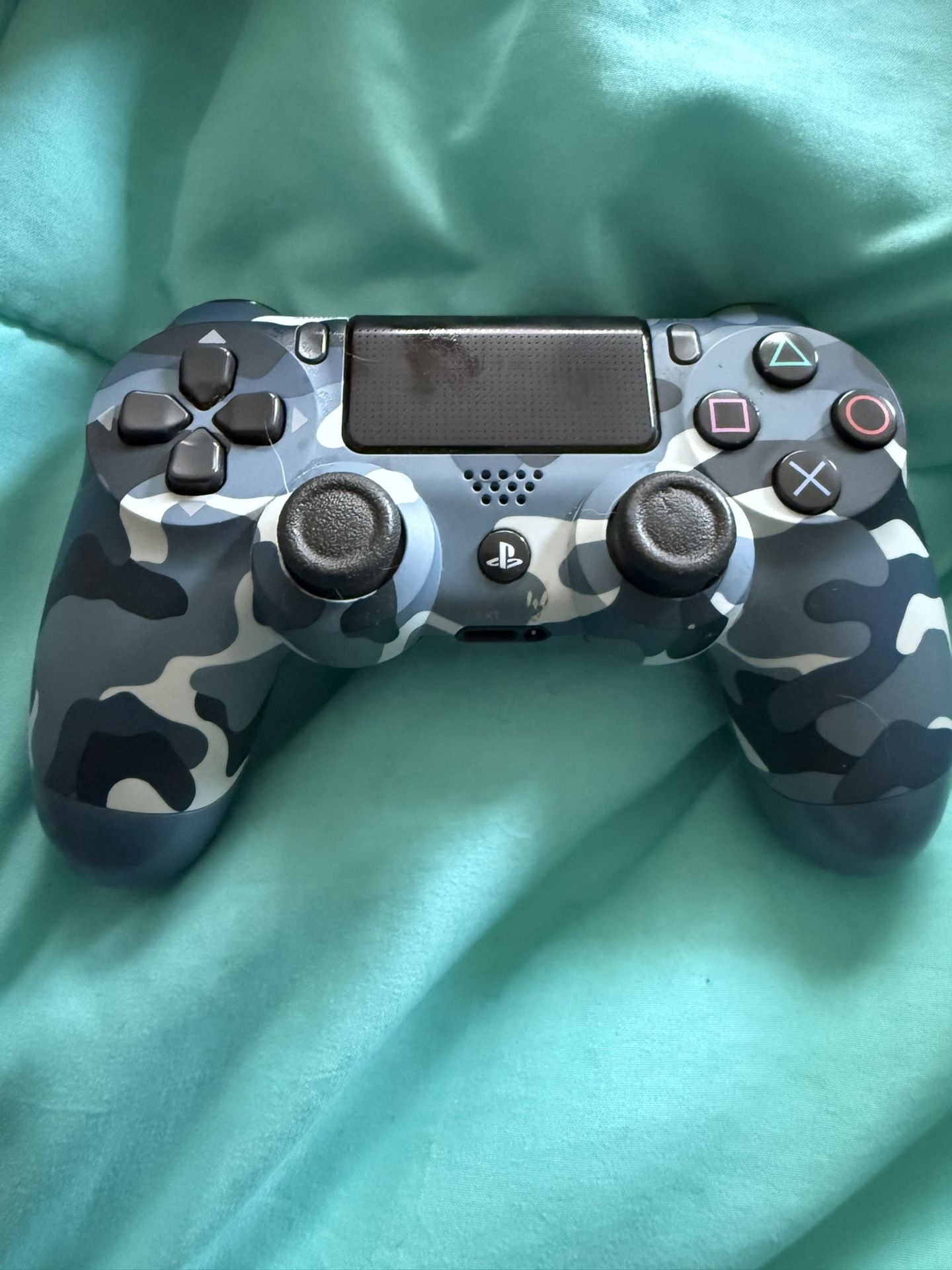 PS4 Controller
