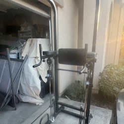 Pull up / Dip / Ab Station - Great Condition 