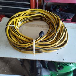 Heavy Duty Extension Cord 100 Ft