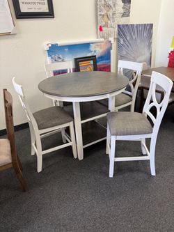 Dining set