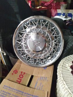 Cadillac Hubcaps Set Of 4