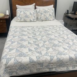 Queen Bedroom Set With Memory Foam Matress