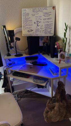 LED corner desk