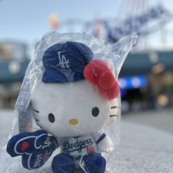 2024 Dodgers Hello kitty 50Th Anniversary Plush toy
