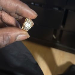 Real Deal Gold Ring For Sale 14k not Gold Plated, Real Gold Baguettes
