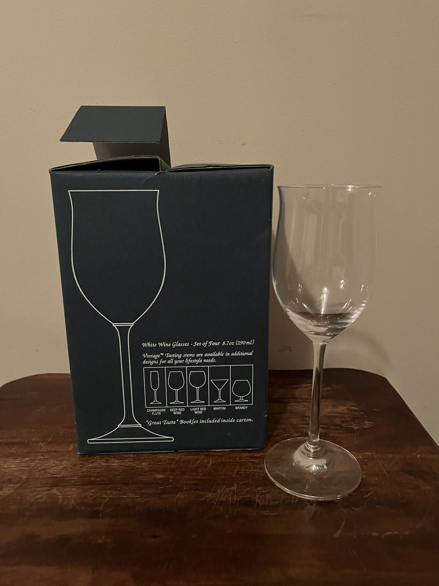 Marquis Vintage Waterford Brand New 8 Wine Glasses