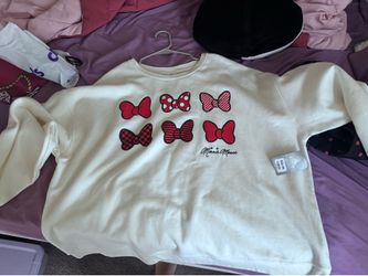 Disney Minnie crew neck sweater