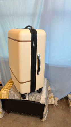 Samsonite Extra Large Offwhite suitcase