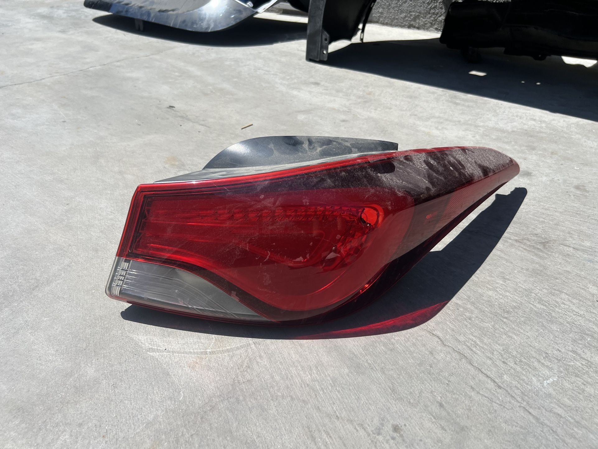 Hyundai Elantra  Taillight 